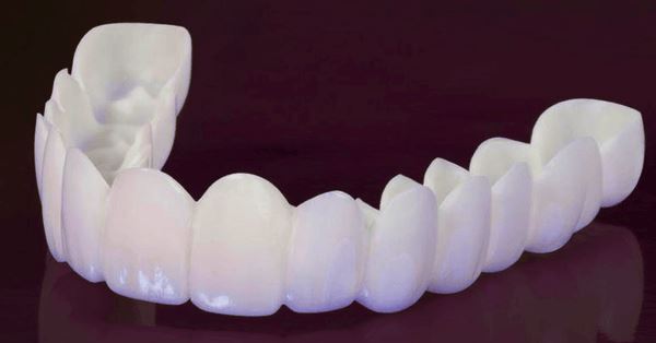Lente de Contato Dental Removível Inferior e Superior